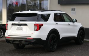 2021-Ford-EXPLORER-Luxury-Auto-Plex-11