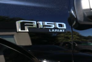2018-Ford-F150-Luxury-Auto-Plex-11