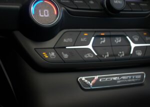2015-Chevrolet-CORVETTE-Luxury-Auto-Plex-15