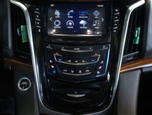 2017-Cadillac-ESCALADE ESV-Luxury-Auto-Plex-18