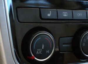 2013-Volkswagen-PASSAT-Luxury-Auto-Plex-15