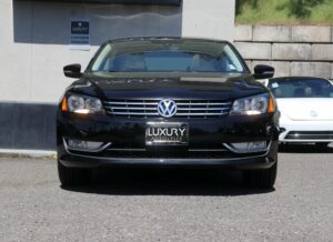 2013-Volkswagen-PASSAT-Luxury-Auto-Plex-4