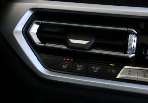 2020-BMW-3 SERIES-Luxury-Auto-Plex-24