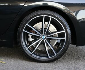 2020-BMW-3 SERIES-Luxury-Auto-Plex-7