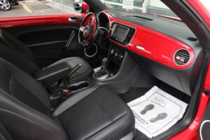 2016-Volkswagen-BEETLE-Luxury-Auto-Plex-19