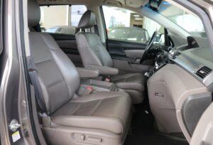 2011-Honda-ODYSSEY-Luxury-Auto-Plex-8