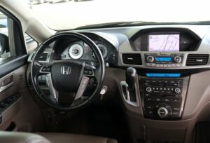 2011-Honda-ODYSSEY-Luxury-Auto-Plex-15