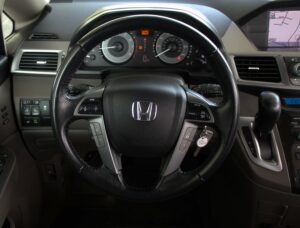 2011-Honda-ODYSSEY-Luxury-Auto-Plex-17