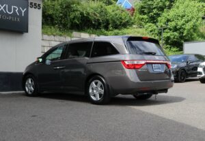 2011-Honda-ODYSSEY-Luxury-Auto-Plex-5