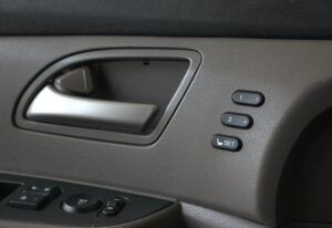 2011-Honda-ODYSSEY-Luxury-Auto-Plex-14