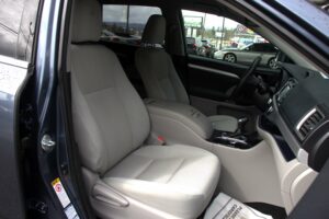 2018-Toyota-HIGHLANDER-Luxury-Auto-Plex-7
