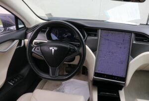 2018-Tesla-MODEL S-Luxury-Auto-Plex-11