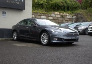 2018-Tesla-MODEL S-Luxury-Auto-Plex-2