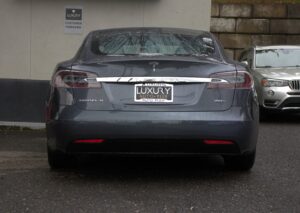 2018-Tesla-MODEL S-Luxury-Auto-Plex-4