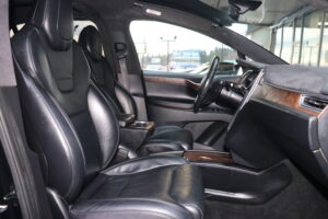 2017-Tesla-MODEL X-Luxury-Auto-Plex-33