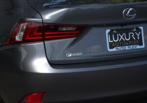 2015-Lexus-IS-Luxury-Auto-Plex-7