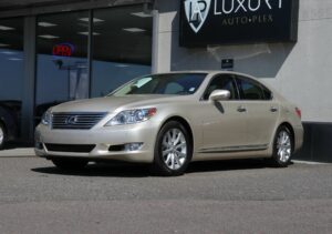 2012-Lexus-LS-Luxury-Auto-Plex-1