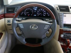 2012-Lexus-LS-Luxury-Auto-Plex-15