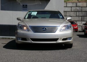 2012-Lexus-LS-Luxury-Auto-Plex-3