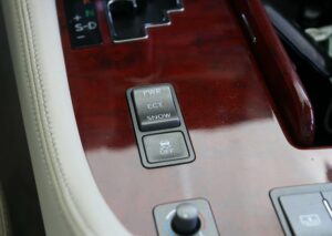 2012-Lexus-LS-Luxury-Auto-Plex-18