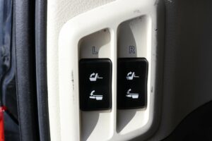 2012-Lexus-GX-Luxury-Auto-Plex-36