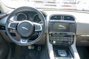 2017-Jaguar-F-PACE-Luxury-Auto-Plex-16