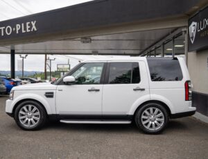 2016-Land Rover-LR4-Luxury-Auto-Plex-3