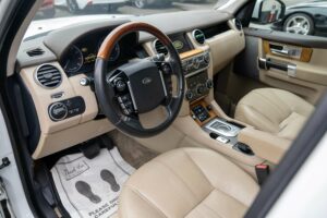 2016-Land Rover-LR4-Luxury-Auto-Plex-9