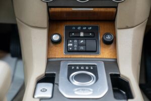 2016-Land Rover-LR4-Luxury-Auto-Plex-12