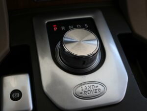 2016-Land Rover-LR4-Luxury-Auto-Plex-18