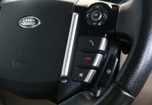 2016-Land Rover-LR4-Luxury-Auto-Plex-22