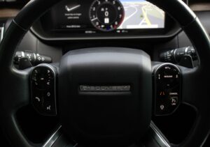 2019-Land Rover-DISCOVERY-Luxury-Auto-Plex-16
