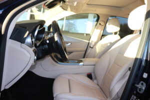 2021-Mercedes-Benz-GLC-Luxury-Auto-Plex-18