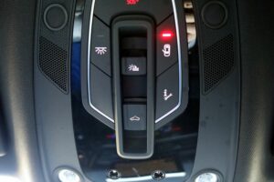 2018-Audi-SQ5-Luxury-Auto-Plex-56