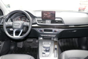 2020-Audi-Q5-Luxury-Auto-Plex-26