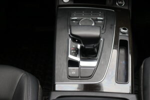 2020-Audi-Q5-Luxury-Auto-Plex-28