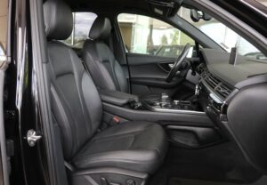 2017-Audi-Q7-Luxury-Auto-Plex-7