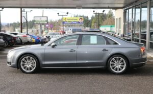 2015-Audi-A8-Luxury-Auto-Plex-3
