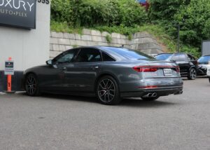 2020-Audi-S8-Luxury-Auto-Plex-5