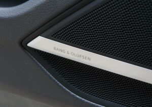 2020-Audi-S8-Luxury-Auto-Plex-14