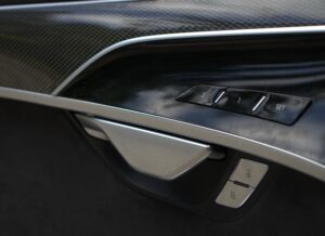 2020-Audi-S8-Luxury-Auto-Plex-19