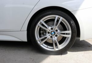 2018-BMW-3 SERIES-Luxury-Auto-Plex-7