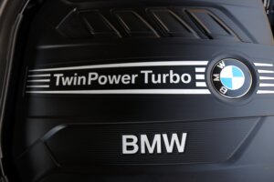 2016-BMW-3 SERIES-Luxury-Auto-Plex-53