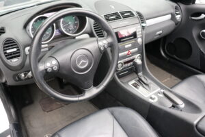 2005-Mercedes-Benz-SLK-CLASS-Luxury-Auto-Plex-17