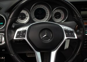 2014-Mercedes-Benz-C-CLASS-Luxury-Auto-Plex-15