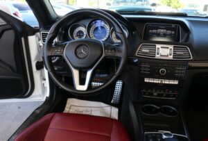 2017-Mercedes-Benz-E-CLASS-Luxury-Auto-Plex-12