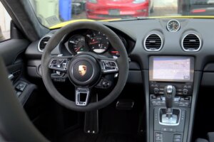 2018-Porsche-718 CAYMAN-Luxury-Auto-Plex-23