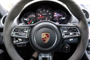 2018-Porsche-718 CAYMAN-Luxury-Auto-Plex-39