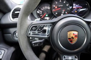 2018-Porsche-718 CAYMAN-Luxury-Auto-Plex-40