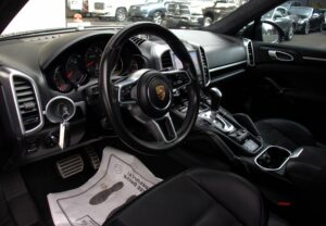 2017-Porsche-CAYENNE-Luxury-Auto-Plex-16